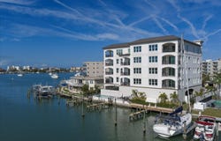 211 DOLPHIN Point, CLEARWATER, FL 33767