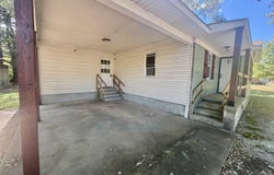 41 HALLIBURTON St, Gates, TN 38037-4338