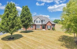 40 Sowder Farm Rd, Troutville, VA 24175