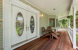1040 Washington Avenue, Plainview, NY 11803