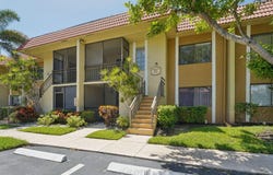 327 LAKEVIEW Drive, Weston, FL 33326