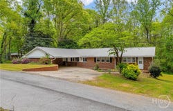 231 Honeysuckle Drive, Commerce, GA 30529