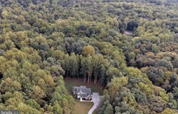 8100 HOLLOW TREE LN, UPPER MARLBORO, MD 20772