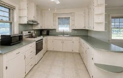 1201 W Main Street, Williamston, NC 27892