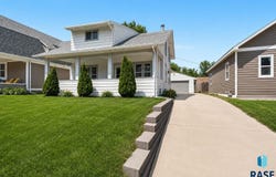 518 W 14th St, Sioux Falls, SD 57106