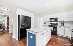 275 Hampton Road, Sugar Grove, IL 60554