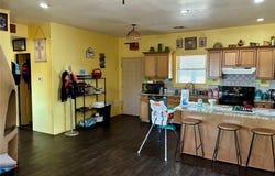 1405 Redstone Drive, Clinton, OK 73601