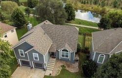 407 KILLARNEY Lane, Smithville, MO 64089