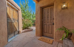 414 Sosaya Lane, Santa Fe, NM 87505
