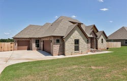 12859 Meadow Ridge Drive, Shawnee, OK 74804