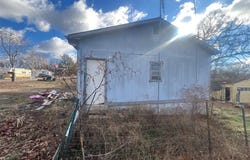 26006 Sarong Drive, Edwards, MO 65326