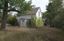 22 11th St, Fairview, MT 59221