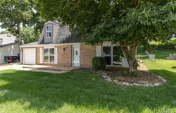 1954 Parkton Way, Barnhart, MO 63012