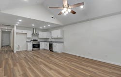 1115 E Smith Street, Springfield, MO 65803