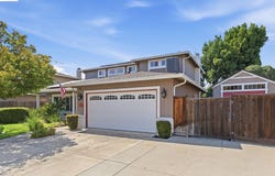 1017 Hatchcover Pl, Manteca, CA 95337