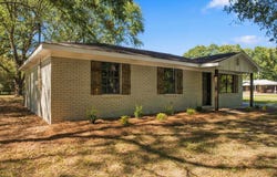 108 N Forest Dr, Killen, AL 35645