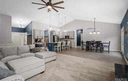 1657 Westlake ct., Pacific, MO 63069
