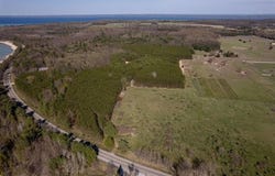 19829/19855 EAGLE RISE ROAD, PENINSULA TWP, MI 49686