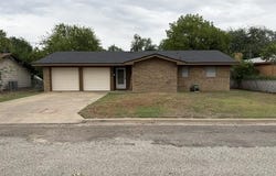 310 Otte St, Brady, TX 76825