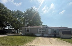 1241 N Park Circle, Brookfield, OH 44403