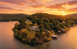 2040 MOHAWK CLIFF ROAD, OHATCHEE, AL 36271