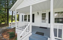 305 E 1st Street, Kenly, NC 27542
