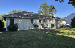 39 Grove Road, Cromwell, CT 06416