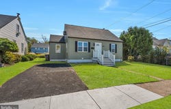 814 N WARREN Street, POTTSTOWN, PA 19464