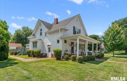 706 MONROE Street, Pawnee, IL 62558