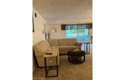 520 Meredith Lane, Cuyahoga Falls, OH 44223