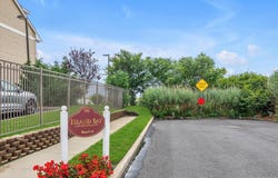 100 Empire Boulevard, Island Park, NY 11558
