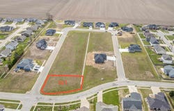 401 Manor Hill Drive, Chatham, IL 62629