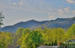 310 Portmanvilla Road, Black Mountain, NC 28711