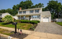 18 Standish Drive, Howell, NJ 07731