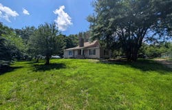 1239 Hawaii Ave, Bode, IA 50519