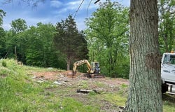 1333 Pinecrest Rd, Jacksboro, TN 37757