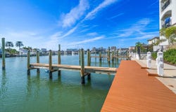 211 DOLPHIN Point, CLEARWATER, FL 33767