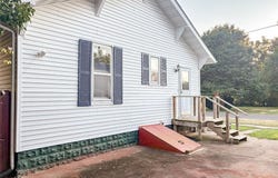 701 E Chestnut Street, Gillespie, IL 62033