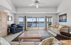 904 E. Harbour Towne Drive, Lake Ozark, MO 65049