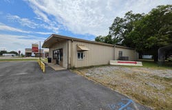 105 S Main St, Patterson, AR 72123