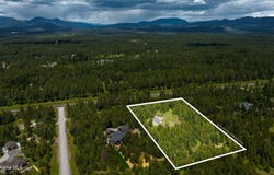 8917 E Riley Loop, Athol, ID 83801
