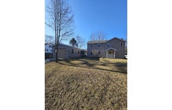 2120 Beach Drive, Fox River Grove, IL 60021