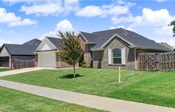 316 W Tyler Road, Farmington, AR 72730