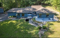 140 Burlingame Rd, Smithfield, RI 02917
