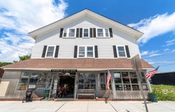 61 Main Street, Buzzards Bay, MA 02532