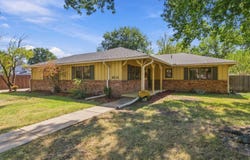 8121 E Mockingbird Ln, Wichita, KS 67207