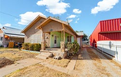 1208 W Walker Street, Breckenridge, TX 76424