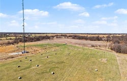 6606 W Highway, Smithville, MO 64089