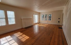 1445 W 11TH Ave, Eugene, OR 97402