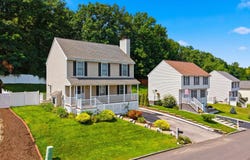 160 Heathrow Avenue, Manchester, NH 03104